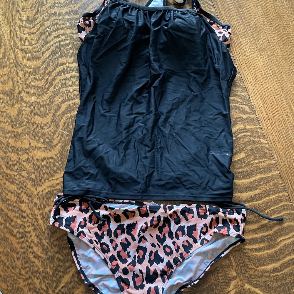 ALO Yoga Black and Pink Two-Piece Swimsuit